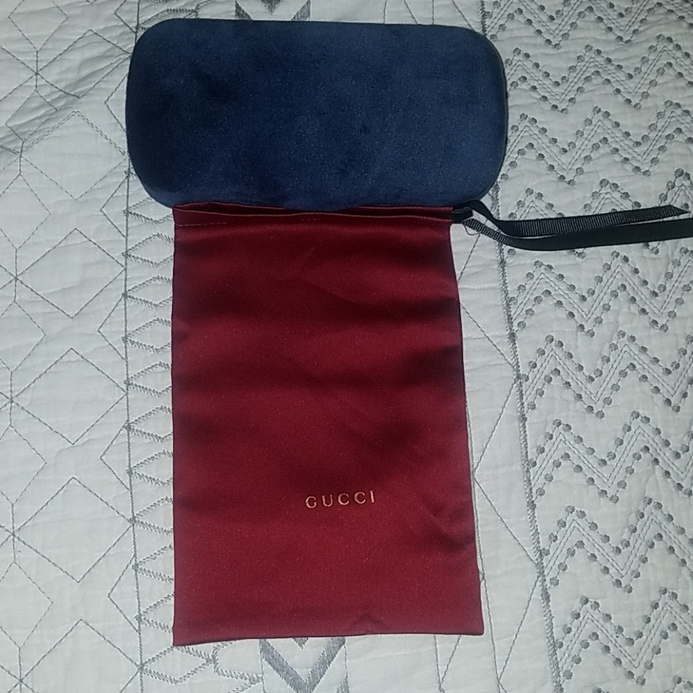 Gucci glasses case & dust bag!
